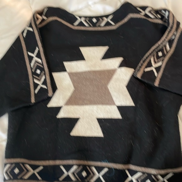 Navajo Aztec tribal design black tan boxy sweater - Picture 1 of 4